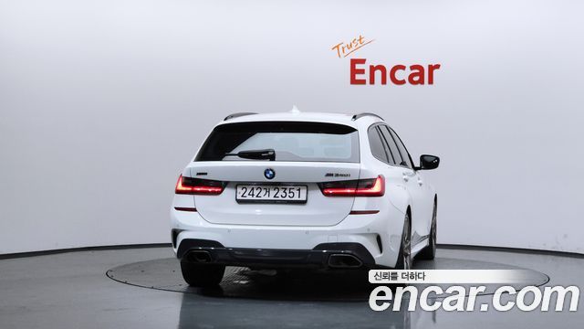 BMW 3-Series M340i xDrive Touring Performance