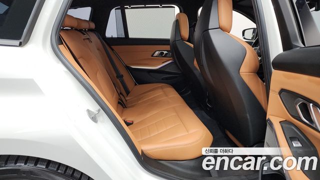 BMW 3-Series M340i xDrive Touring Performance
