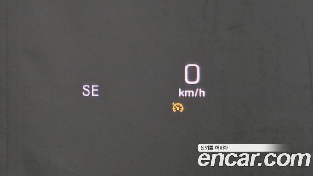 Mercedes-Benz E-Class E300 4MATIC Avnatgarde