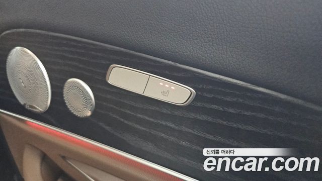 Mercedes-Benz E-Class E300 4MATIC Avnatgarde