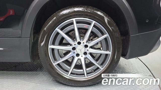 Mercedes-Benz GLB-Class AMG GLB35 4MATIC