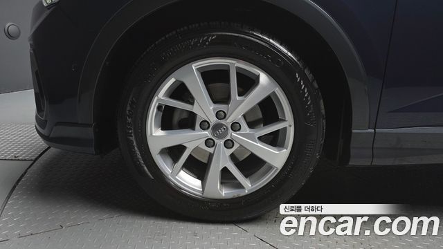 Audi Q3 35 TDI Premium Sportback