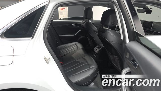 Audi A4 35 TDI Premium