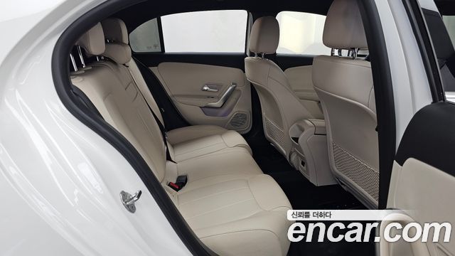 Mercedes-Benz A-Class A220 Hatchback
