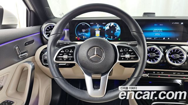 Mercedes-Benz A-Class A220 Hatchback