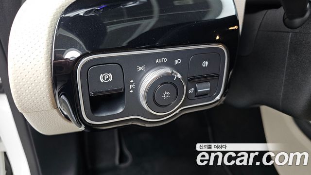 Mercedes-Benz A-Class A220 Hatchback