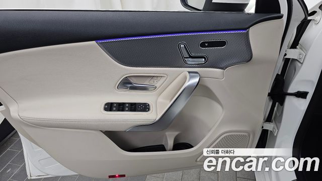 Mercedes-Benz A-Class A220 Hatchback