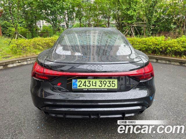 Audi S e-tron GT GT S