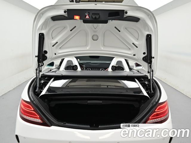 Mercedes-Benz SLC-Class SLC200