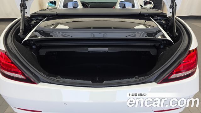 Mercedes-Benz SLC-Class SLC200