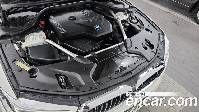 BMW 5-Series 530i xDrive Luxury Plus