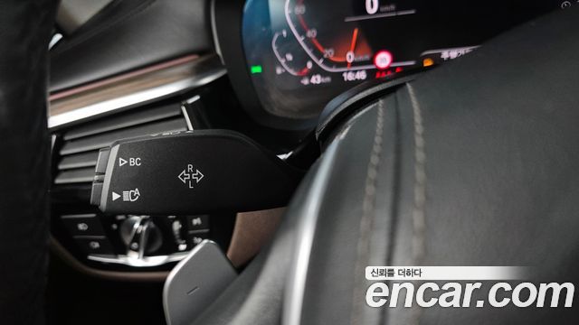 BMW 5-Series 530i xDrive Luxury Plus