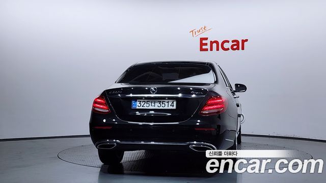 Mercedes-Benz E-Class E220d 4MATIC Exclusive