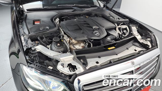 Mercedes-Benz E-Class E220d 4MATIC Exclusive