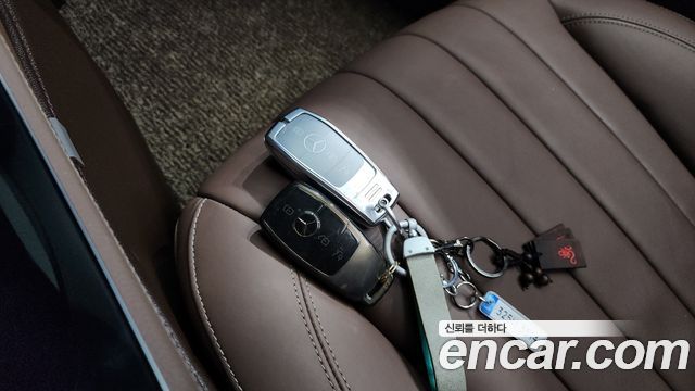 Mercedes-Benz E-Class E220d 4MATIC Exclusive
