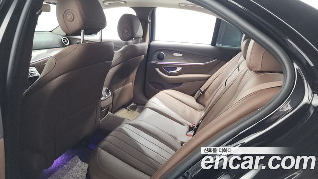 Mercedes-Benz E-Class E220d 4MATIC Exclusive