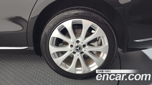 Mercedes-Benz E-Class E220d 4MATIC Exclusive
