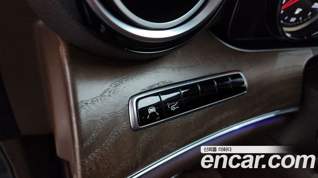 Mercedes-Benz E-Class E220d 4MATIC Exclusive
