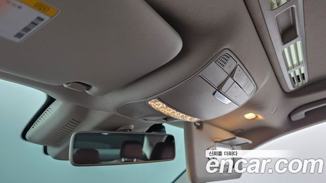 Mercedes-Benz E-Class E300 4MATIC Avnatgarde