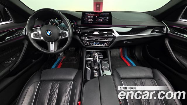 BMW 5-Series 530i M Sport Package Plus