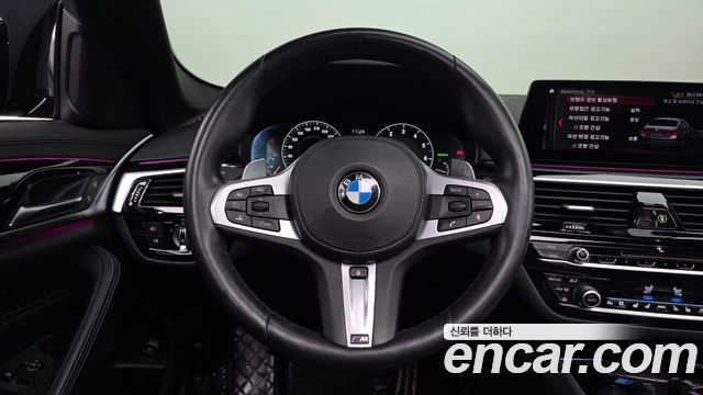 BMW 5-Series 530i M Sport Package Plus