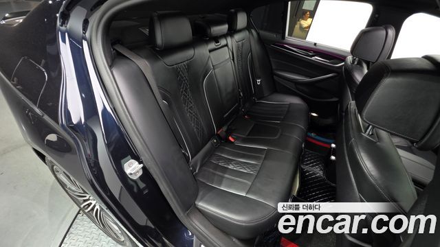 BMW 5-Series 530i M Sport Package Plus