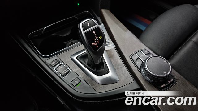 BMW 3-Series 320d Touring M Performence