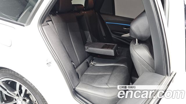 BMW 3-Series 320d Touring M Performence