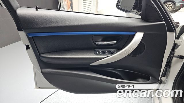 BMW 3-Series 320d Touring M Performence