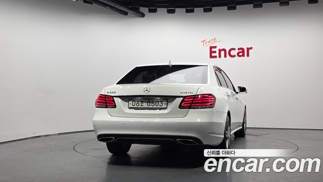 Mercedes-Benz E-Class E220 CDI Avantgarde