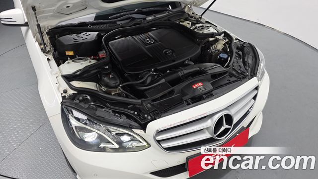 Mercedes-Benz E-Class E220 CDI Avantgarde