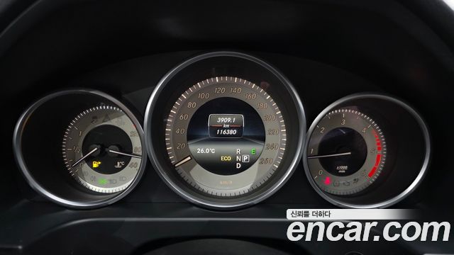Mercedes-Benz E-Class E220 CDI Avantgarde