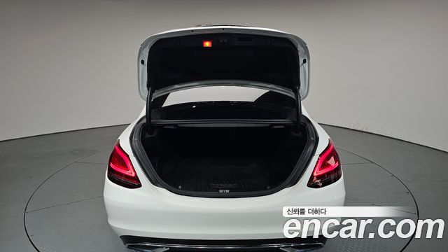 Mercedes-Benz C-Class C220 d Avantgarde