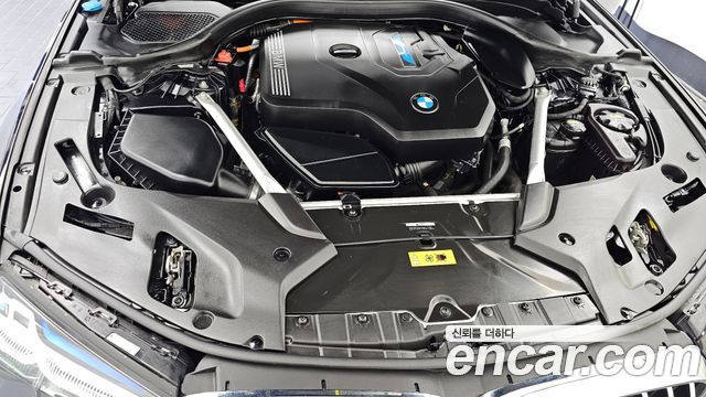 BMW 5-Series 530e M Sport