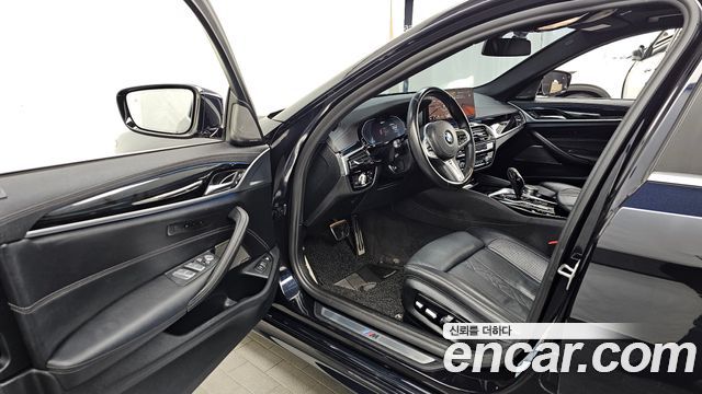 BMW 5-Series 530e M Sport