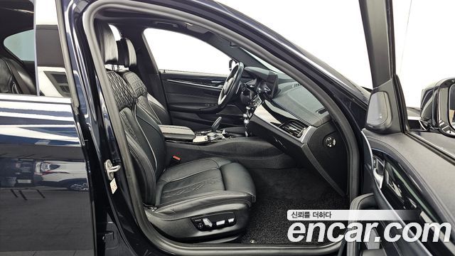 BMW 5-Series 530e M Sport