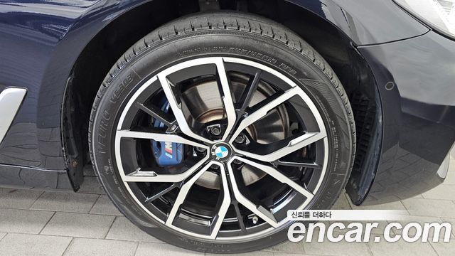 BMW 5-Series 530e M Sport
