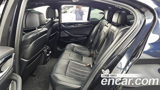 BMW 5-Series 530e M Sport