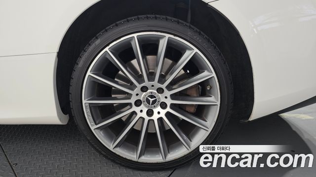 Mercedes-Benz E-Class E450 4MATIC Cabriolet