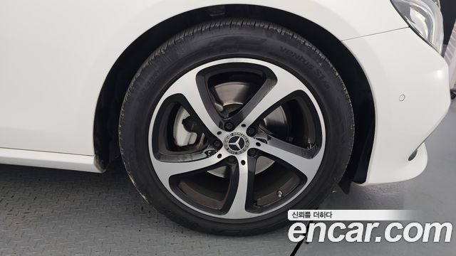 Mercedes-Benz E-Class E250 Avantgarde