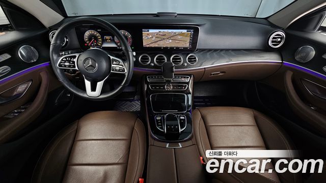 Mercedes-Benz E-Class E300 4MATIC Avnatgarde