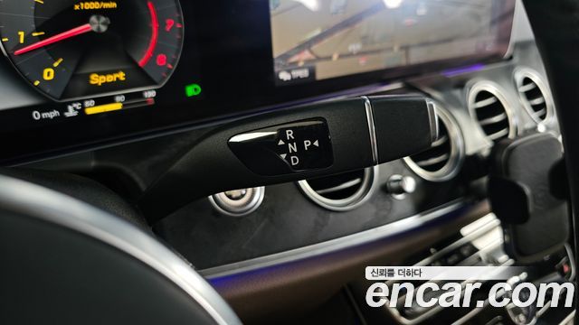 Mercedes-Benz E-Class E300 4MATIC Avnatgarde