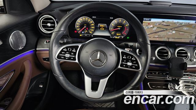 Mercedes-Benz E-Class E300 4MATIC Avnatgarde