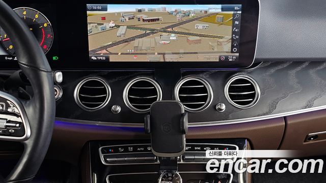 Mercedes-Benz E-Class E300 4MATIC Avnatgarde
