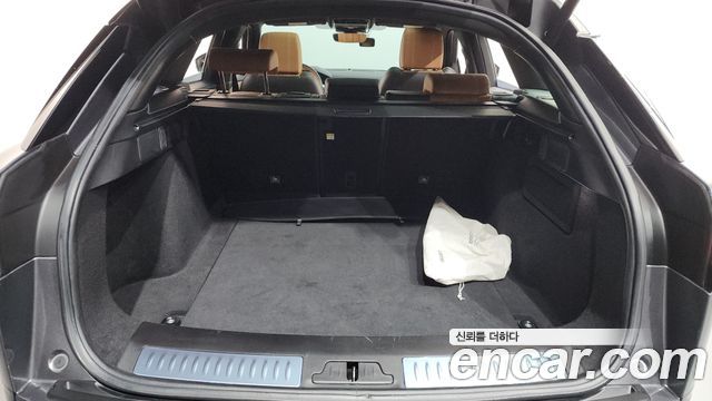 Land Rover Range Rover Velar 3.0 D300 R-Dynamic HSE