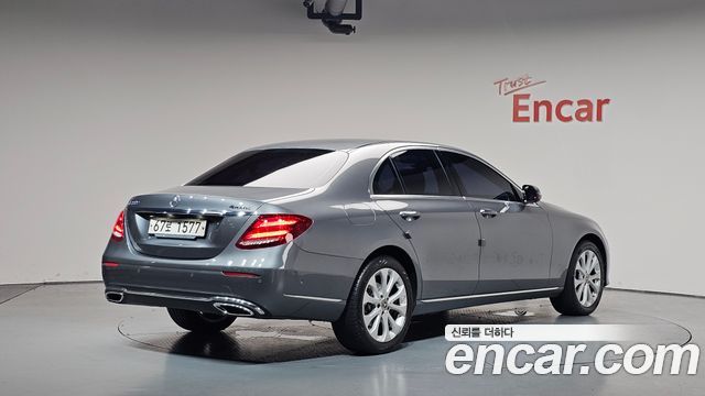 Mercedes-Benz E-Class E220d 4MATIC Exclusive
