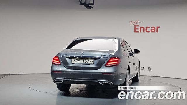Mercedes-Benz E-Class E220d 4MATIC Exclusive