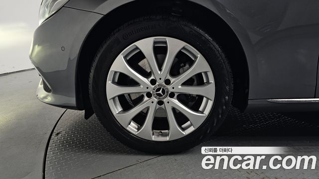 Mercedes-Benz E-Class E220d 4MATIC Exclusive