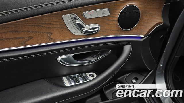 Mercedes-Benz E-Class E220d 4MATIC Exclusive