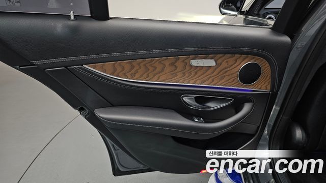 Mercedes-Benz E-Class E220d 4MATIC Exclusive